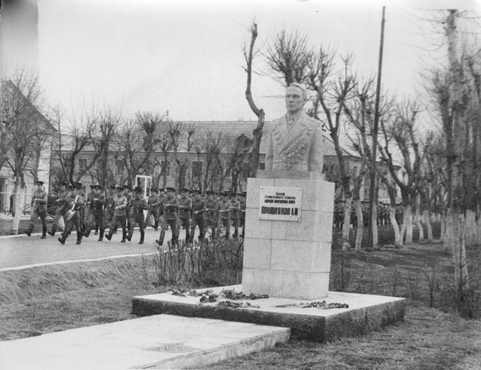 Центральная аллея (1)